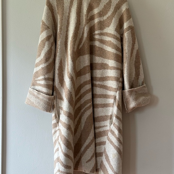 Anthropologie Cardigan - Picture 3 of 9